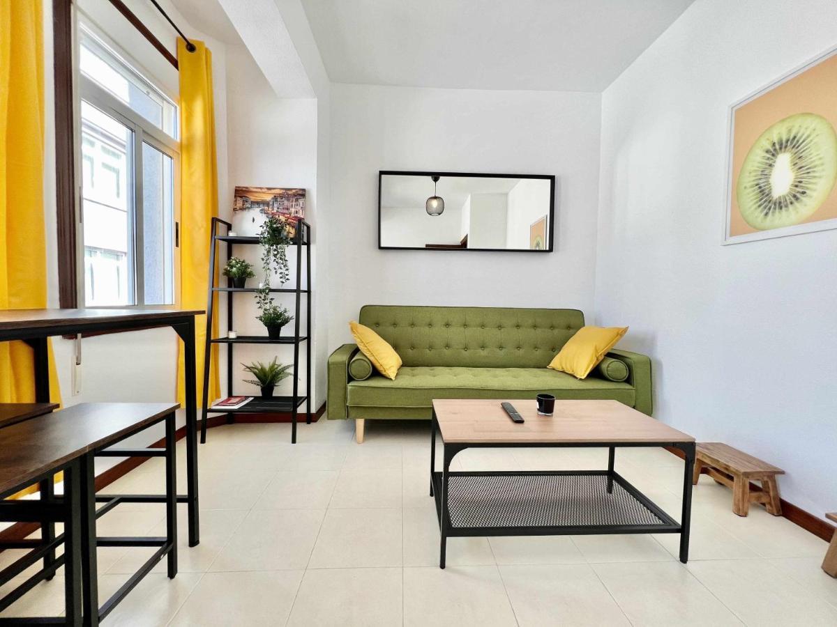 Green Door Coruna ア・コルーニャ エクステリア 写真
